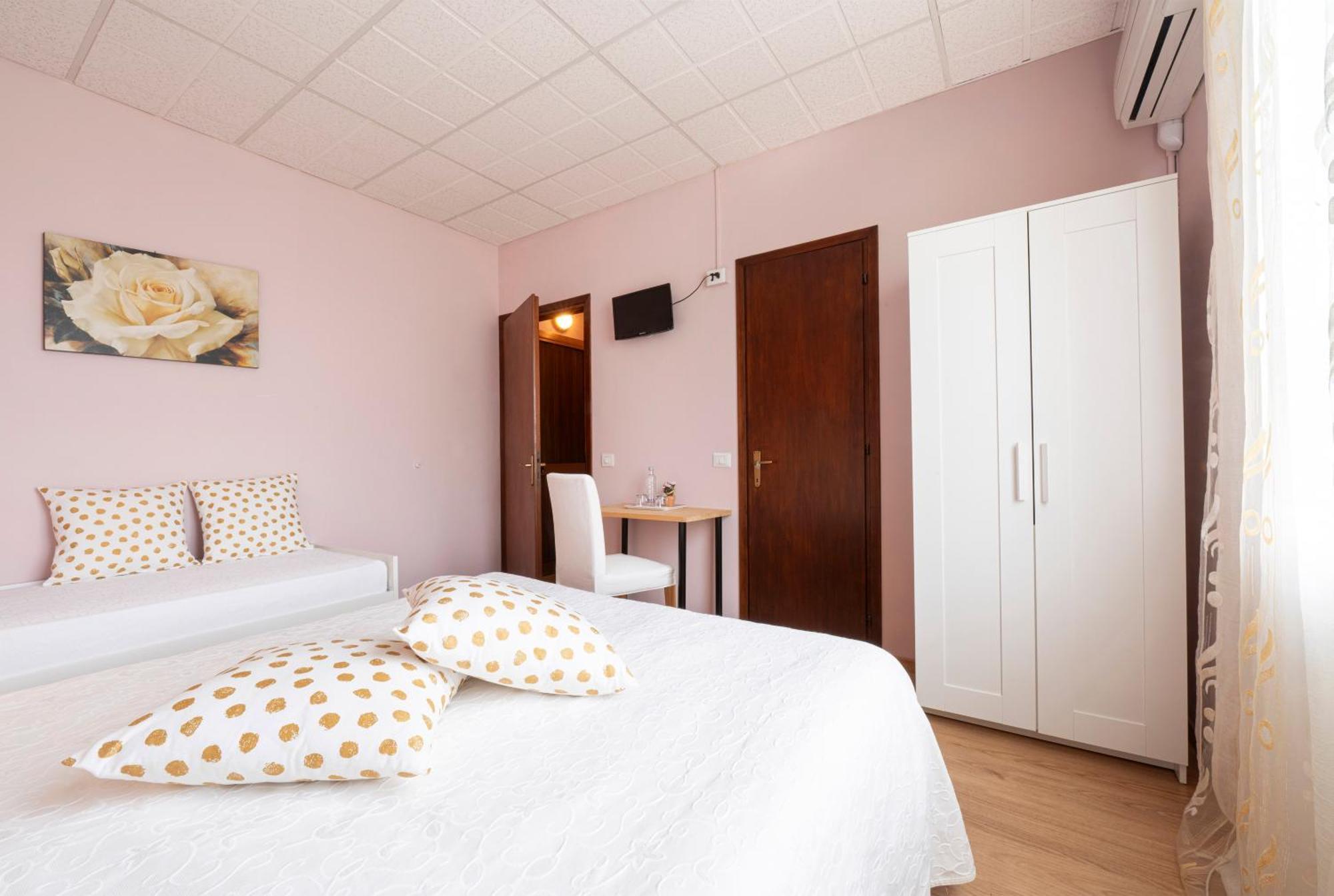 Le Betulle Hotel San Maurizio D'opaglio Ngoại thất bức ảnh